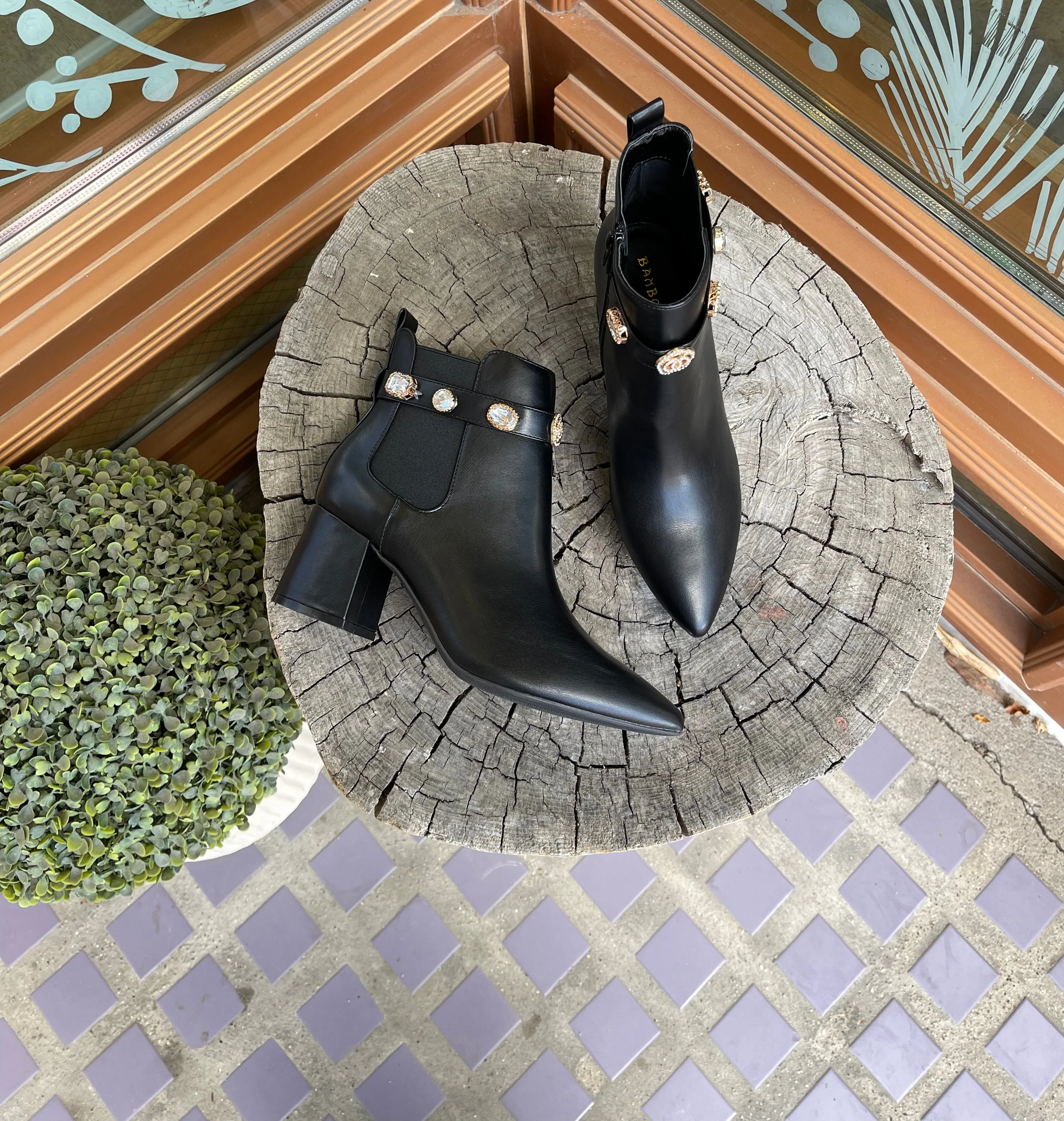 Bamboo Mode Gem Booties-Black