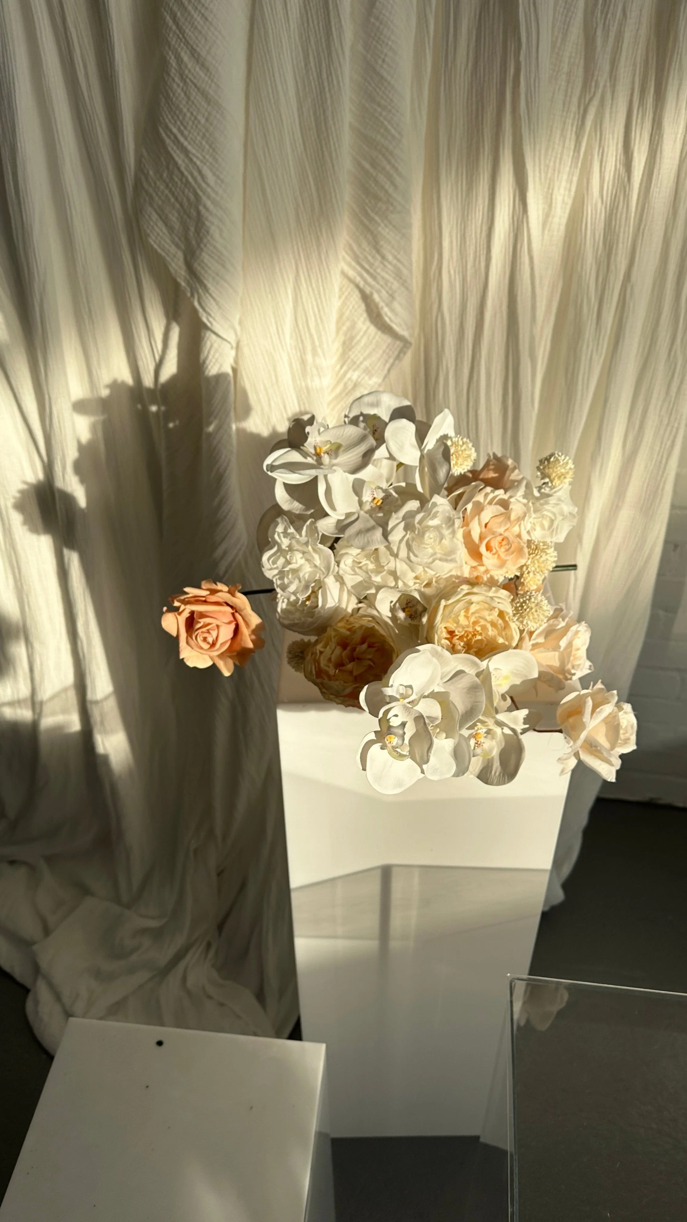 Dried & Artificial Flowers Top Table Centerpiece - Ivory White & Peach