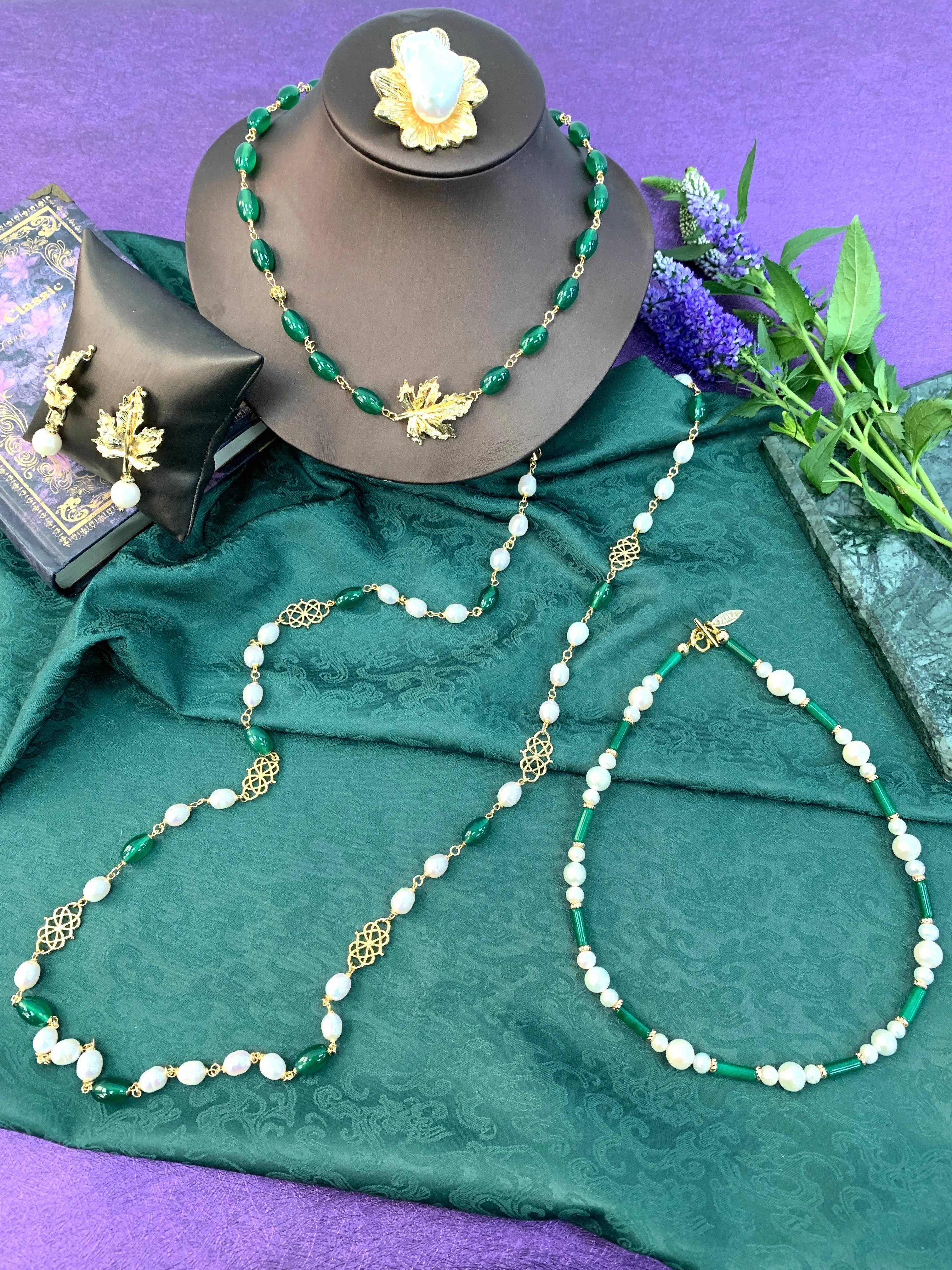 Freshwater Pearls With Green Agate Long Necklace HN006