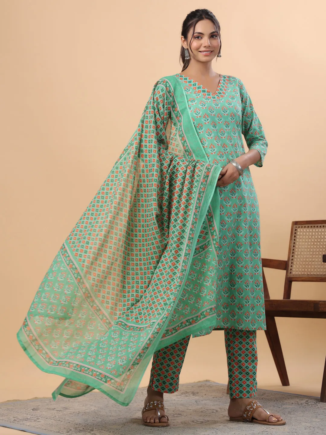 Green Cotton Ethnic Floral Motif Kurta Set