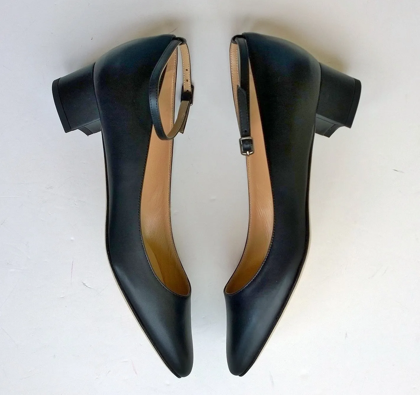 Manolo Blahnik Listony Black Leather Ankle Strap Block heels flats