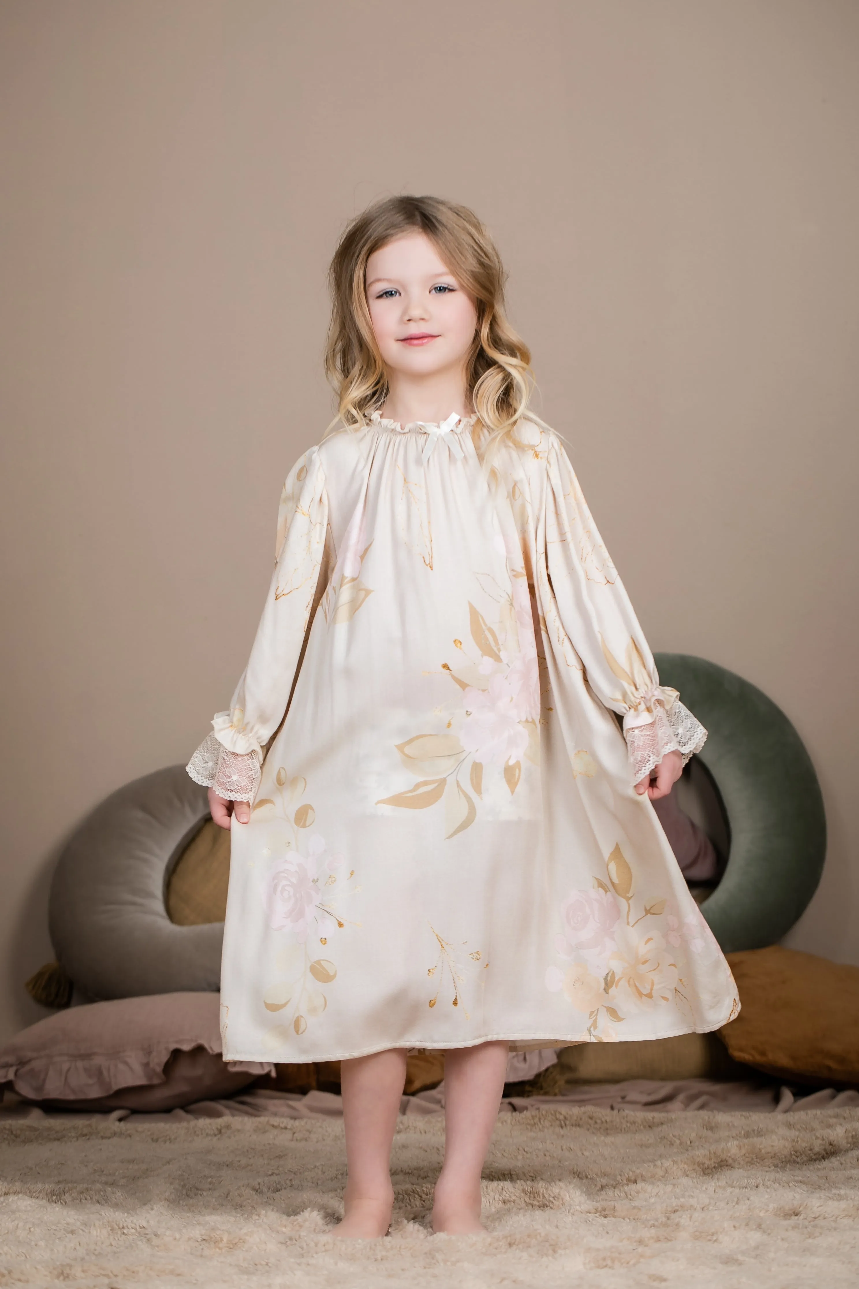 VICTORIA - GIRLS NIGHTDRESS BEIGE ROSES